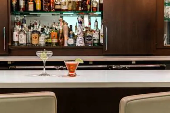 Redtrees Bar