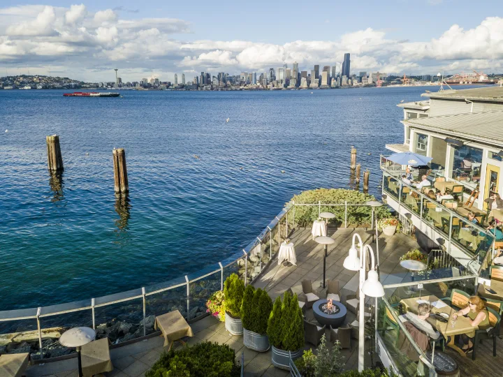Salty’s on Alki Beach Seafood Grill