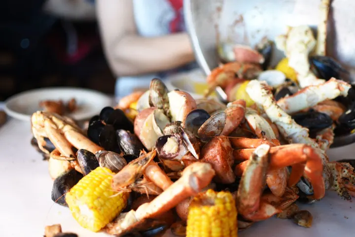 The Crab Pot –  Bellevue